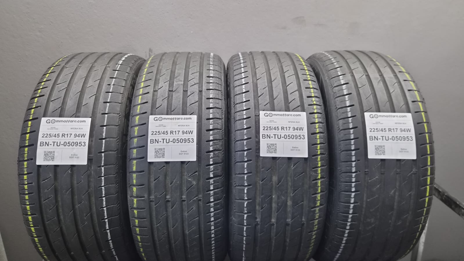 Nexen Tire NFERA SU4